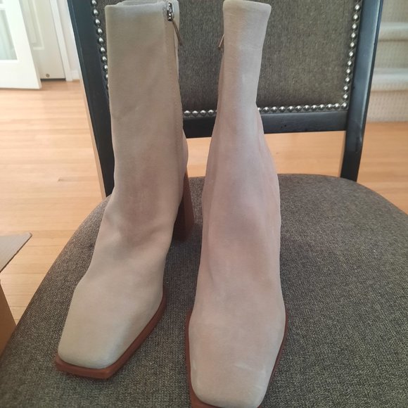 NWOT Sam Edelman Ivette Bootie in Sesame, Size 7 - Picture 2 of 7